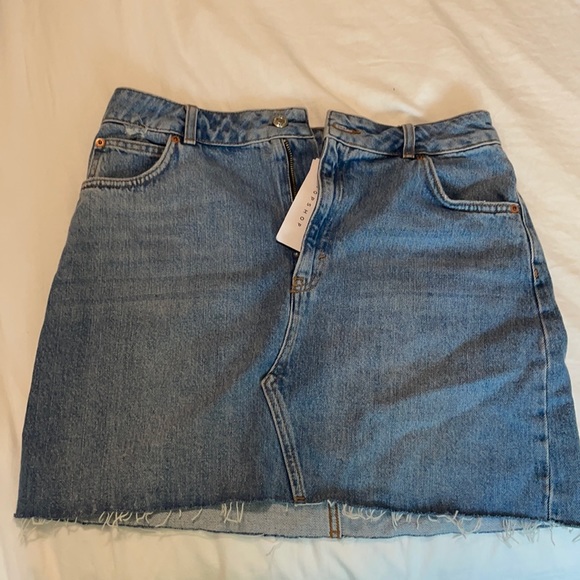 Light wash Denim skirt NEW - Picture 1 of 3